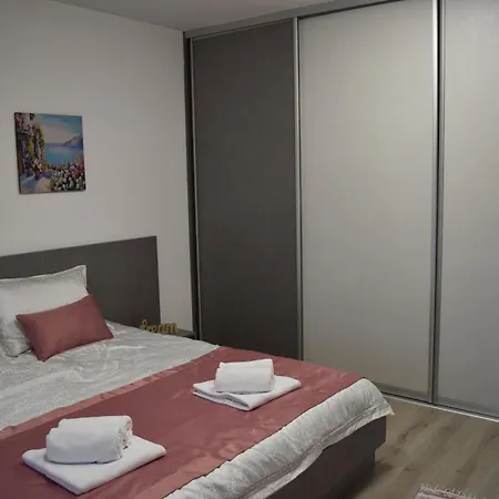 Aleja Villa *